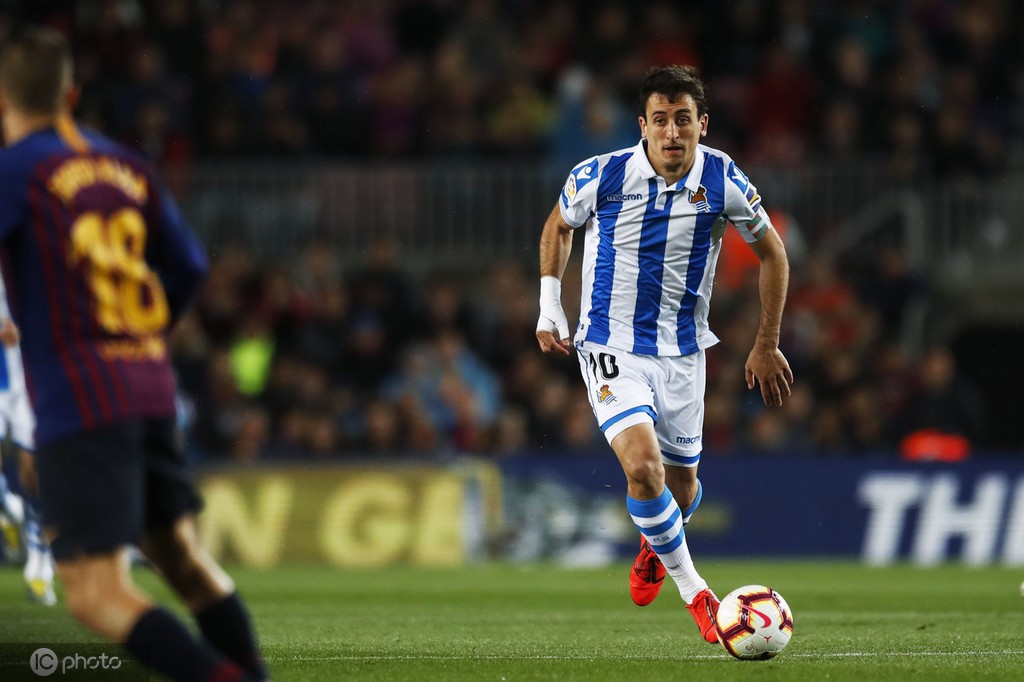 乐鱼官网-那不勒斯复出首秀备战社区盾转折点皇家社会刷新队史纪录之后，浙江稠州今夜篮板制胜的简单介绍